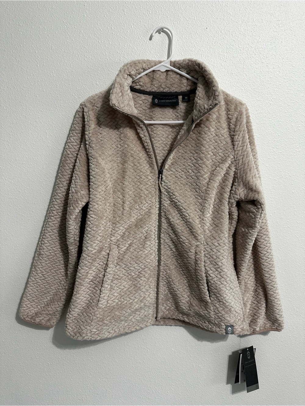 Free Country Women’s Zip up